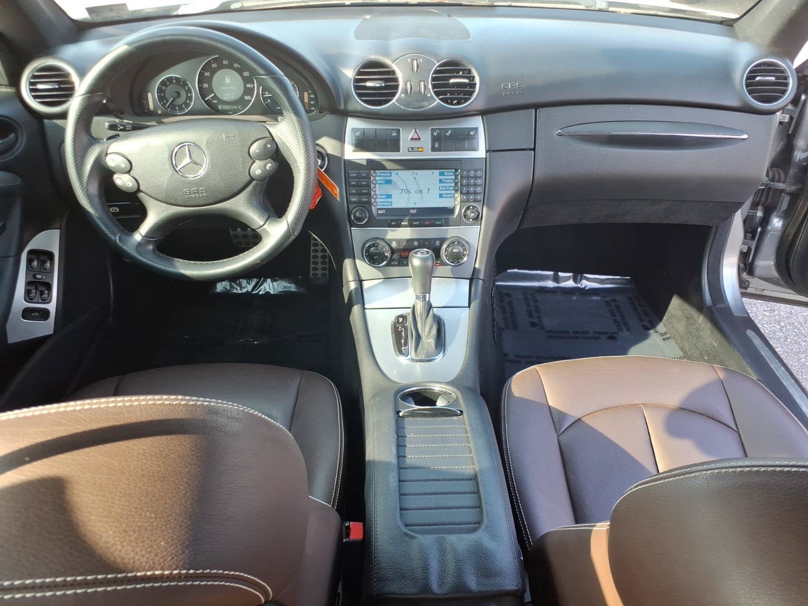 Used 2009 Mercedes-Benz CLK 350 Coupe image 29