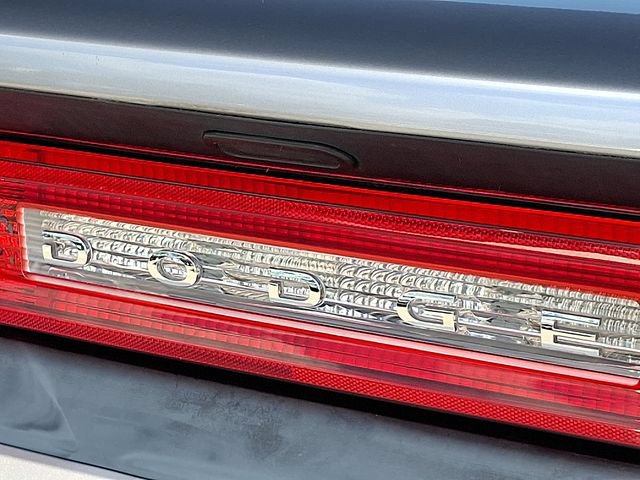 Used 2014 Dodge Challenger SXT RWD image 28