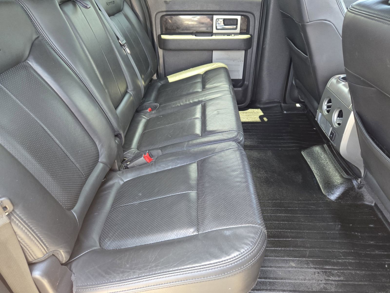 Used 2013 Ford F150 Platinum AWD/4WD image 29