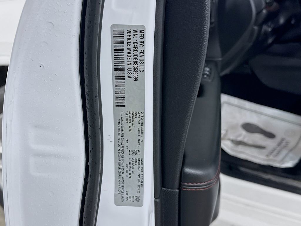 Used 2025 Dodge Durango GT image 34