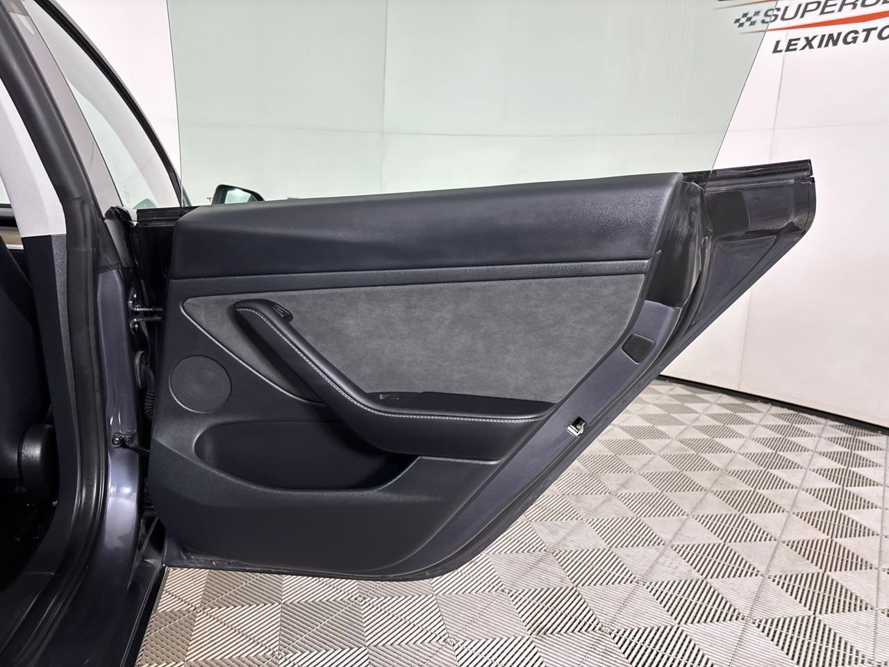 Used 2023 Tesla Model 3 Standard Range RWD image 18
