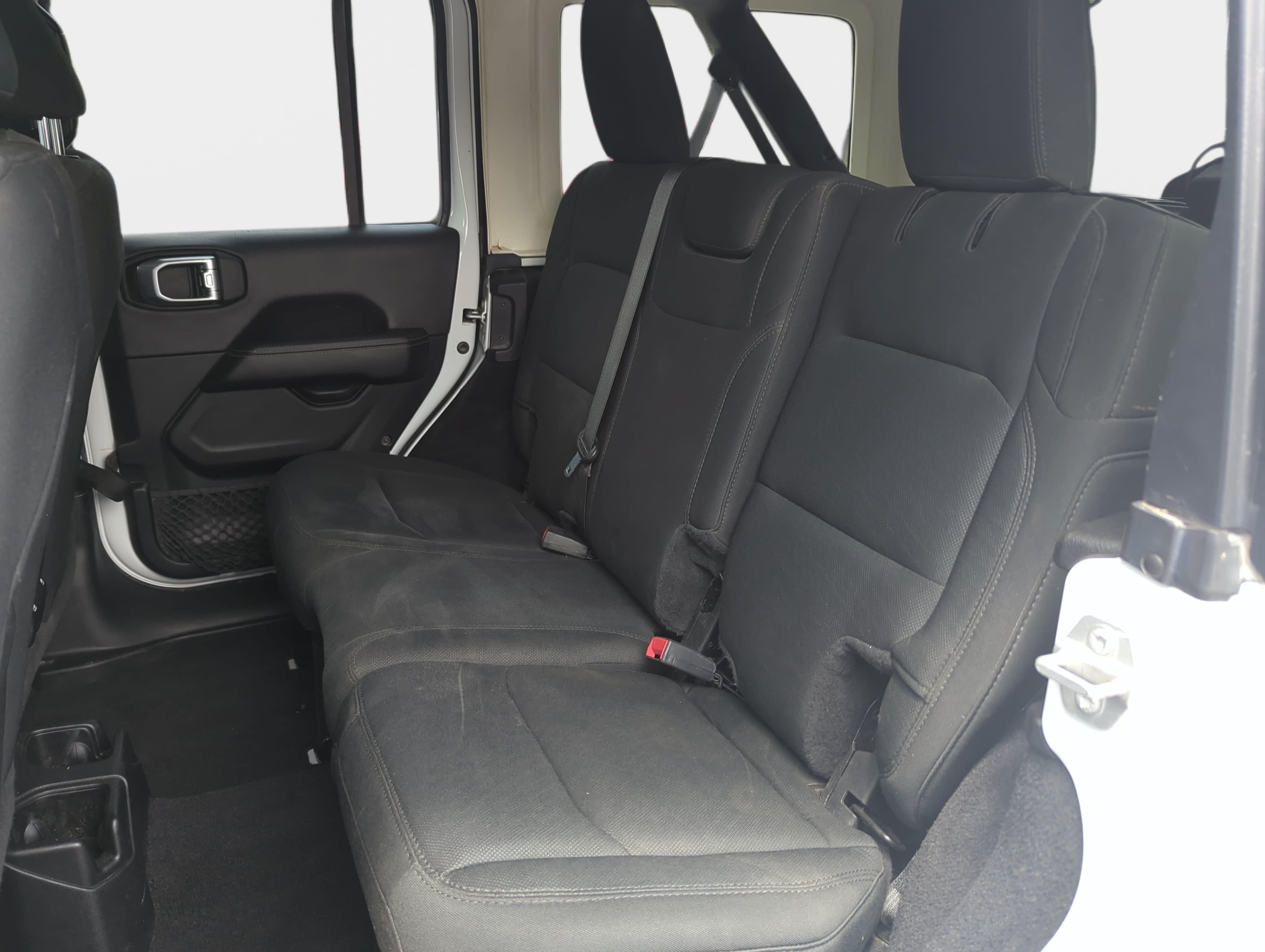 Used 2021 Jeep Wrangler Unlimited Sahara AWD/4WD image 12
