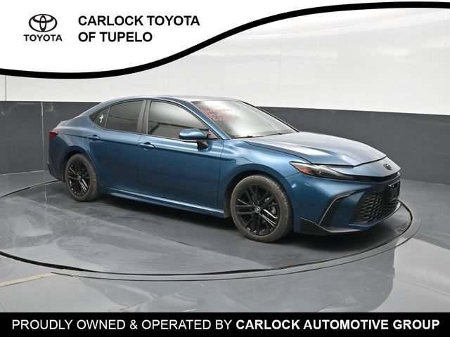 Used 2025 Toyota Camry SE w/ Convenience Package FWD image 6