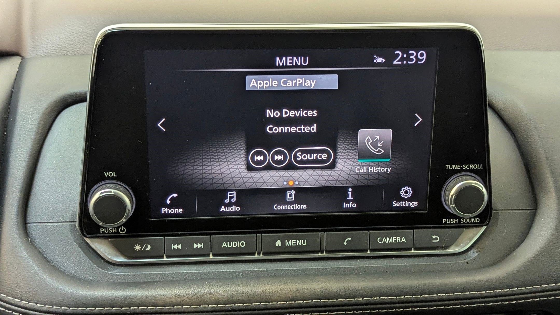 Used 2022 Nissan Rogue SV image 25