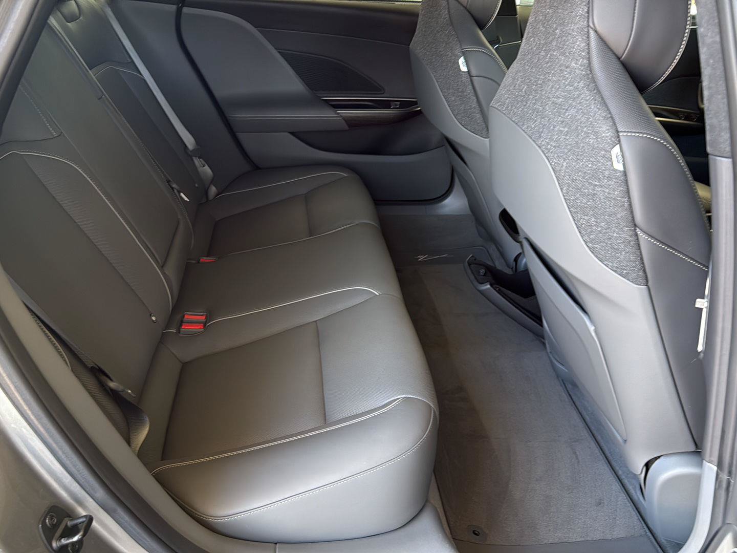 Used 2023 Lucid Air Touring AWD/4WD image 27