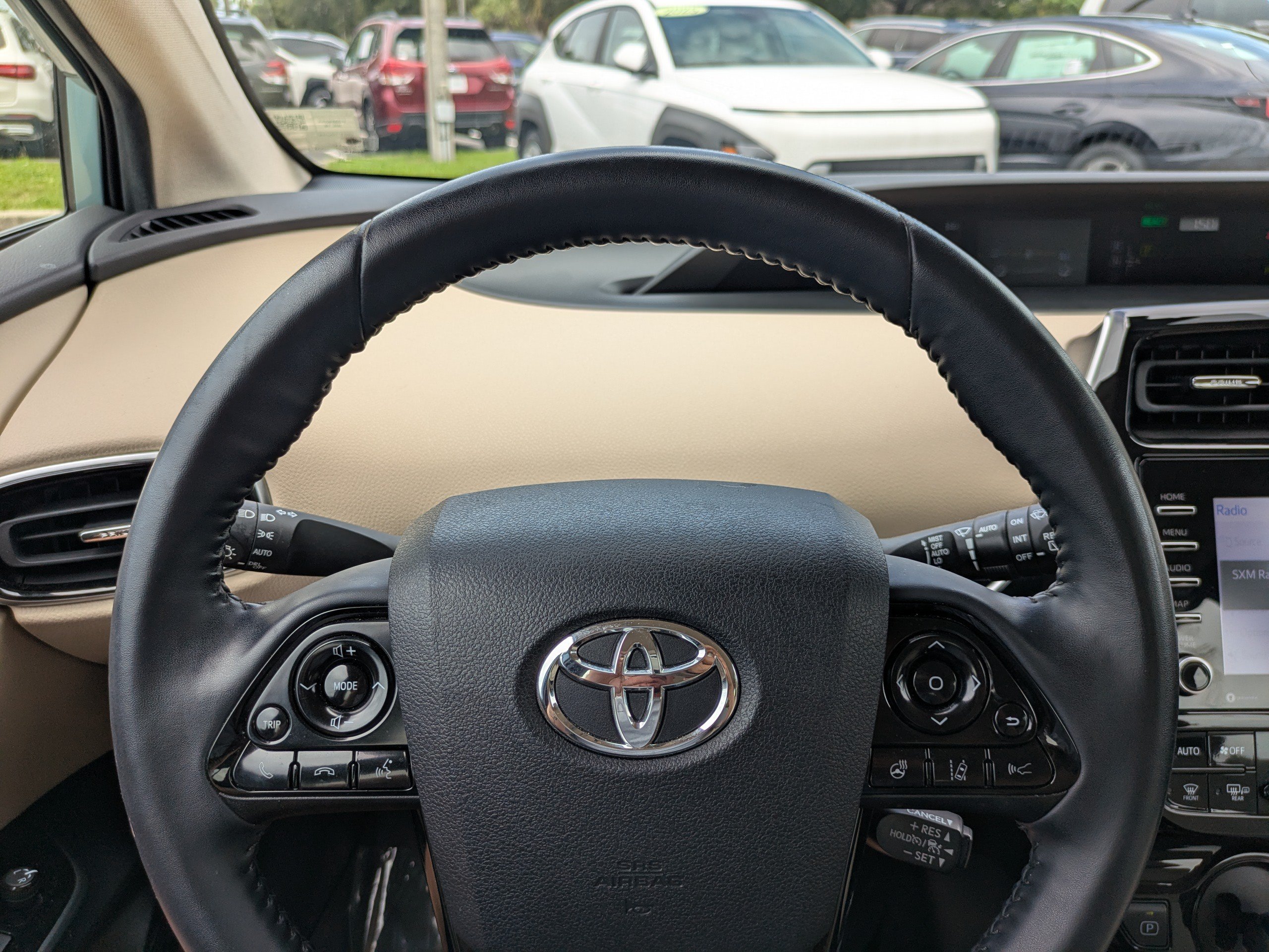Used 2021 Toyota Prius XLE FWD image 24