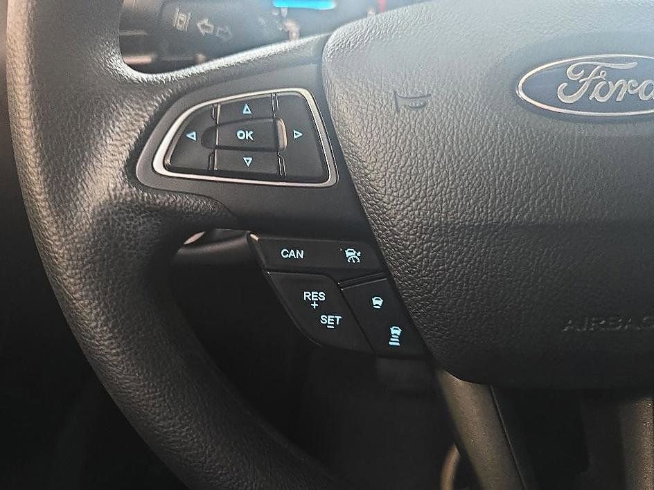 Used 2018 Ford Escape SE w/ Ford Safe & Smart Package AWD/4WD image 18