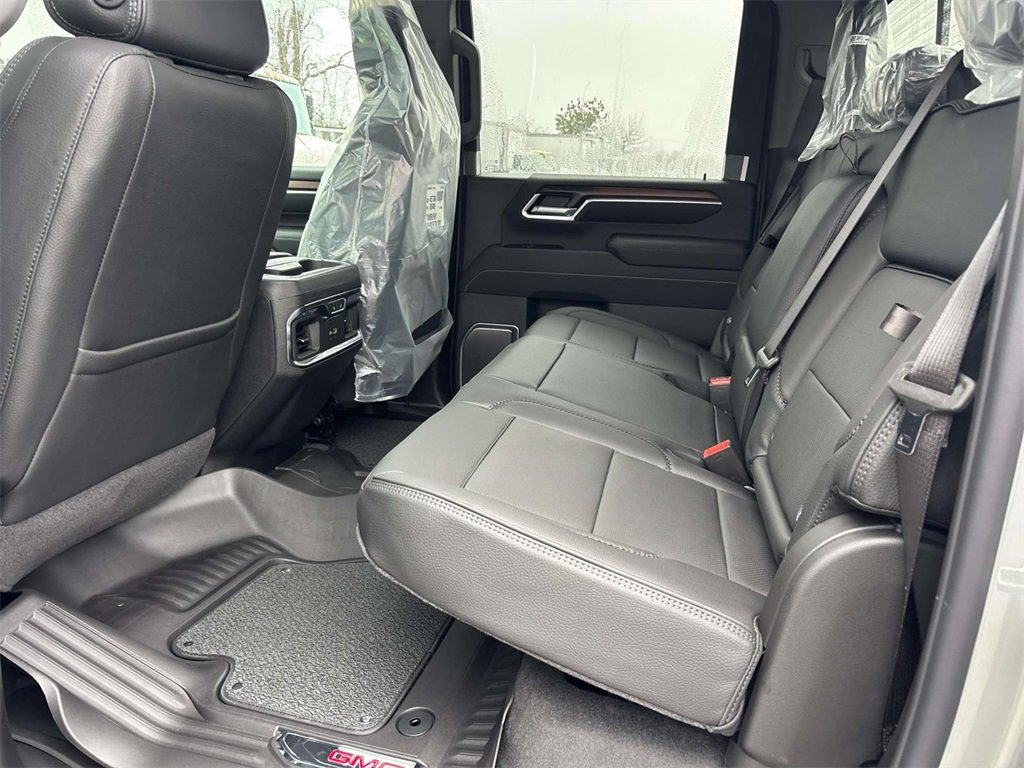 New 2026 GMC Sierra 3500 Denali w/ Denali Reserve Package image 5