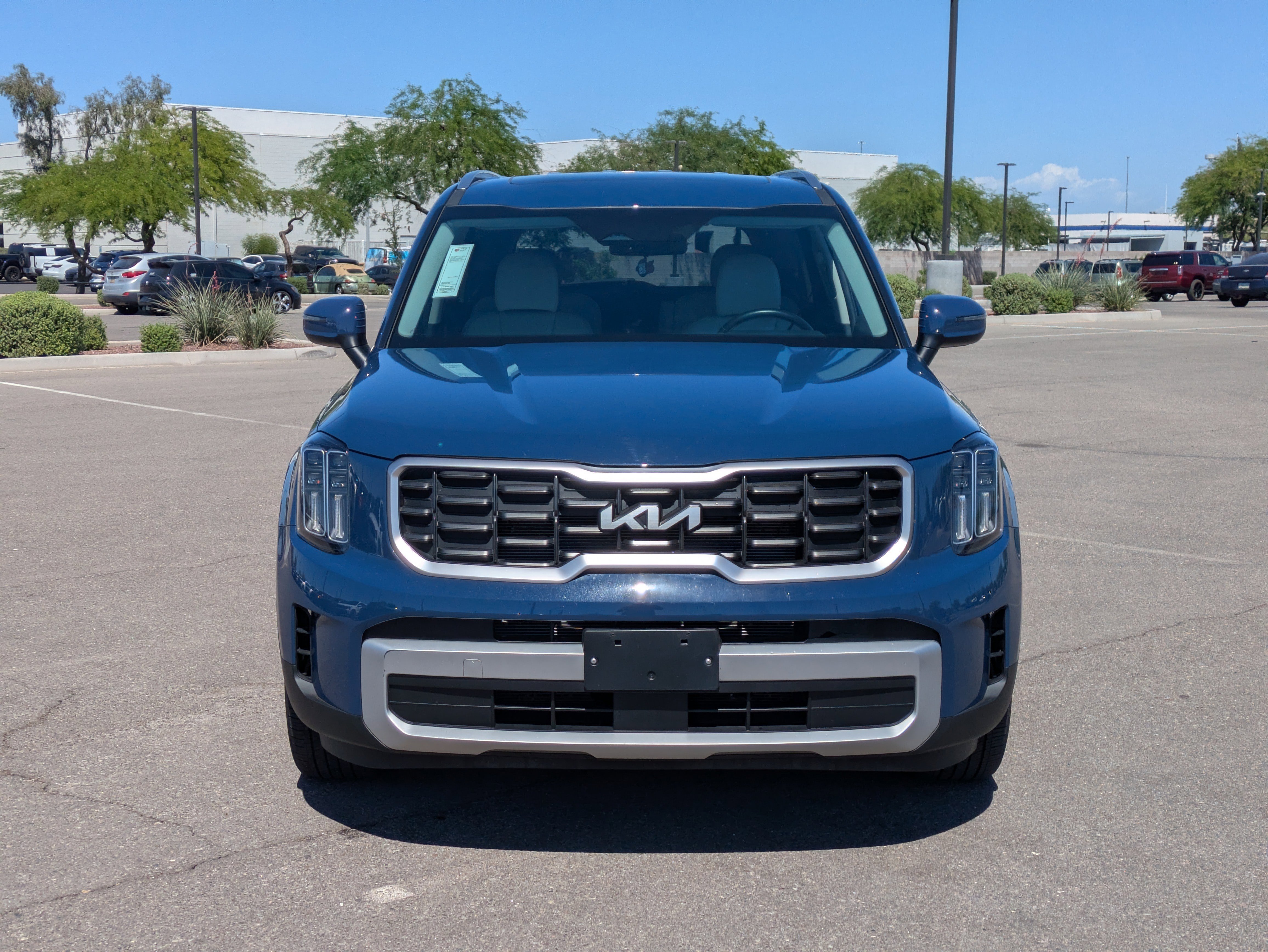 Used 2025 Kia Telluride S FWD image 8