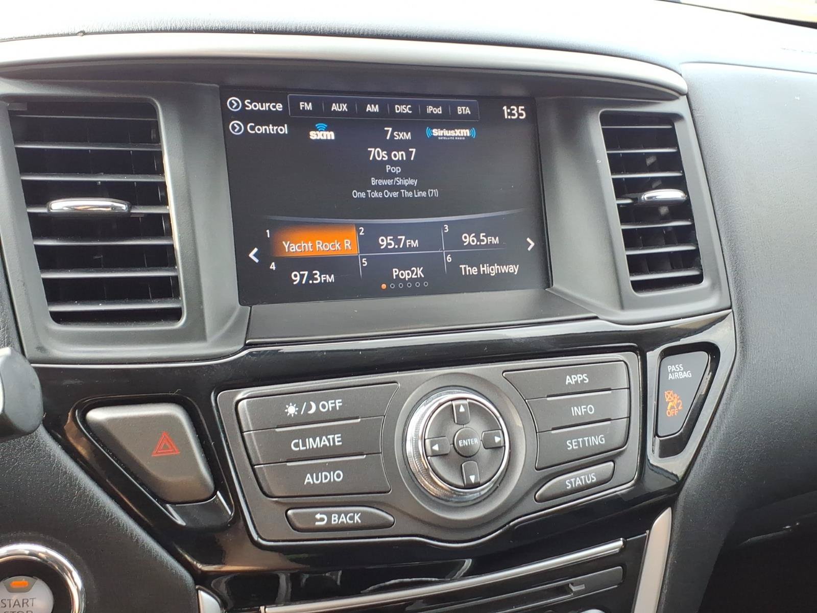 Used 2019 Nissan Pathfinder S AWD/4WD image 19