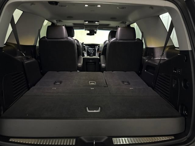 Used 2019 Cadillac Escalade Premium Luxury AWD/4WD image 11