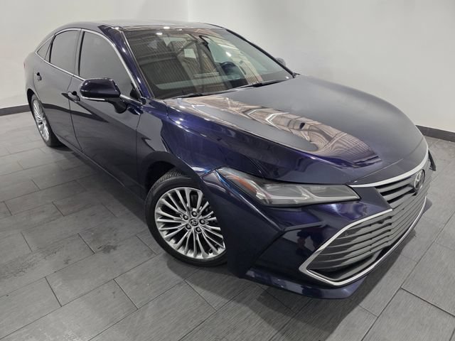 Used 2022 Toyota Avalon Limited w/ Advanced Safety Package FWD image 7