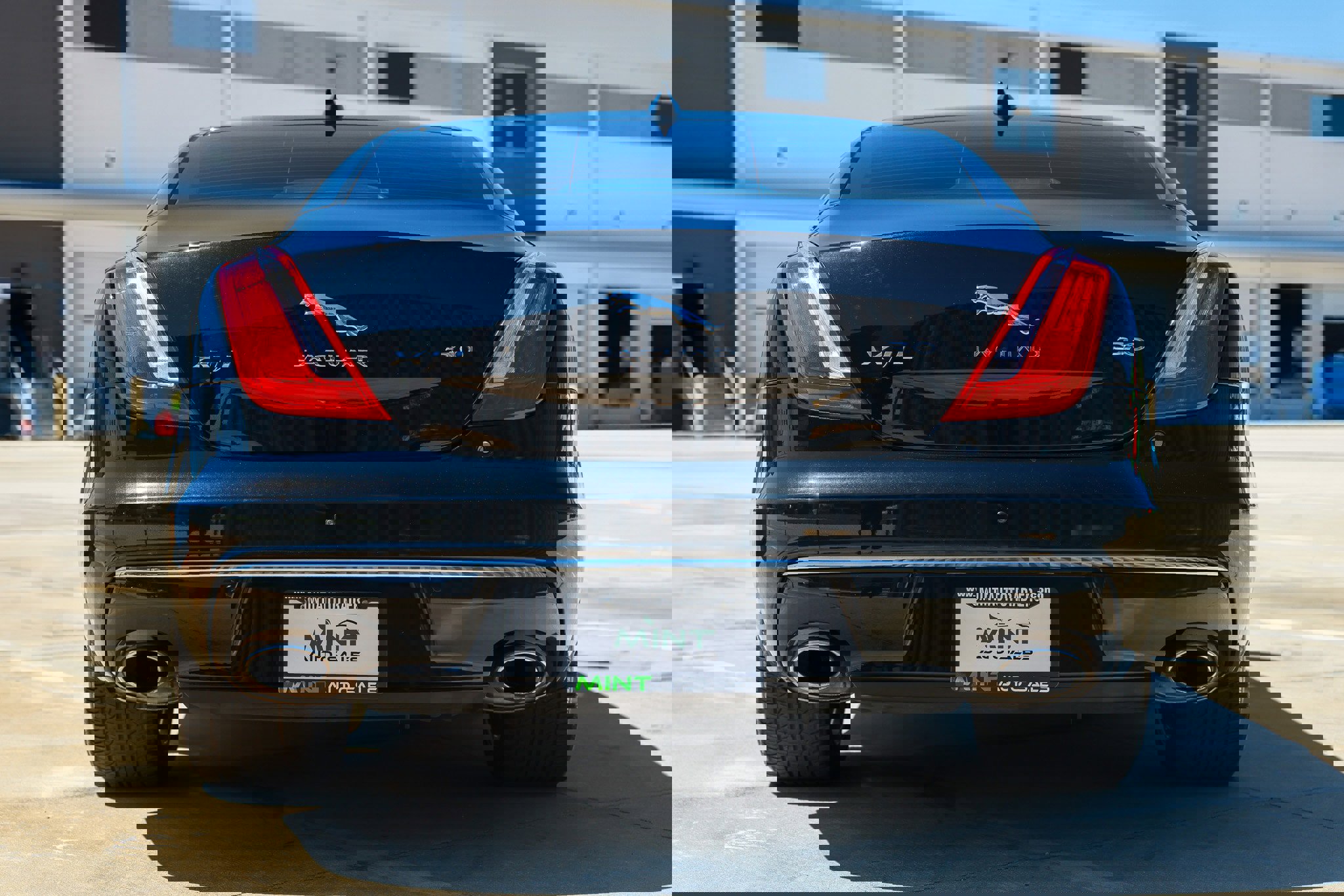 Used 2017 Jaguar XJ L Portfolio image 12