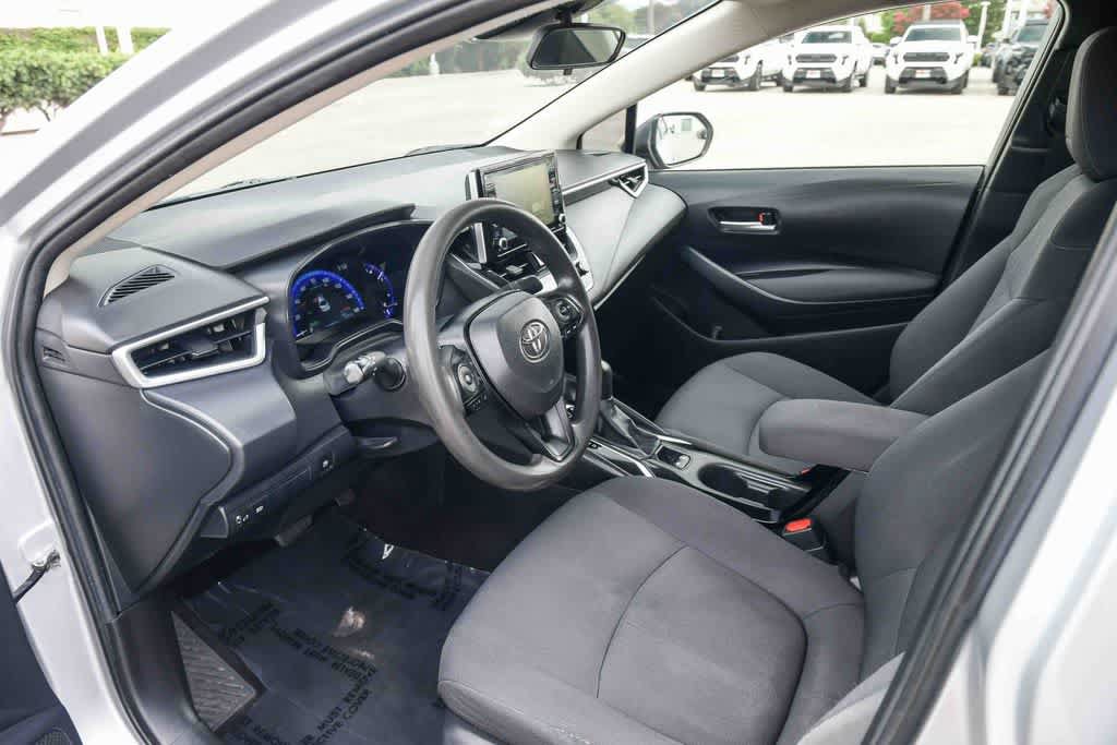 Used 2021 Toyota Corolla LE w/ Carpet Mat Package (TMS) FWD image 16