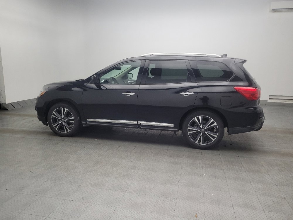 Used 2019 Nissan Pathfinder Platinum FWD image 3