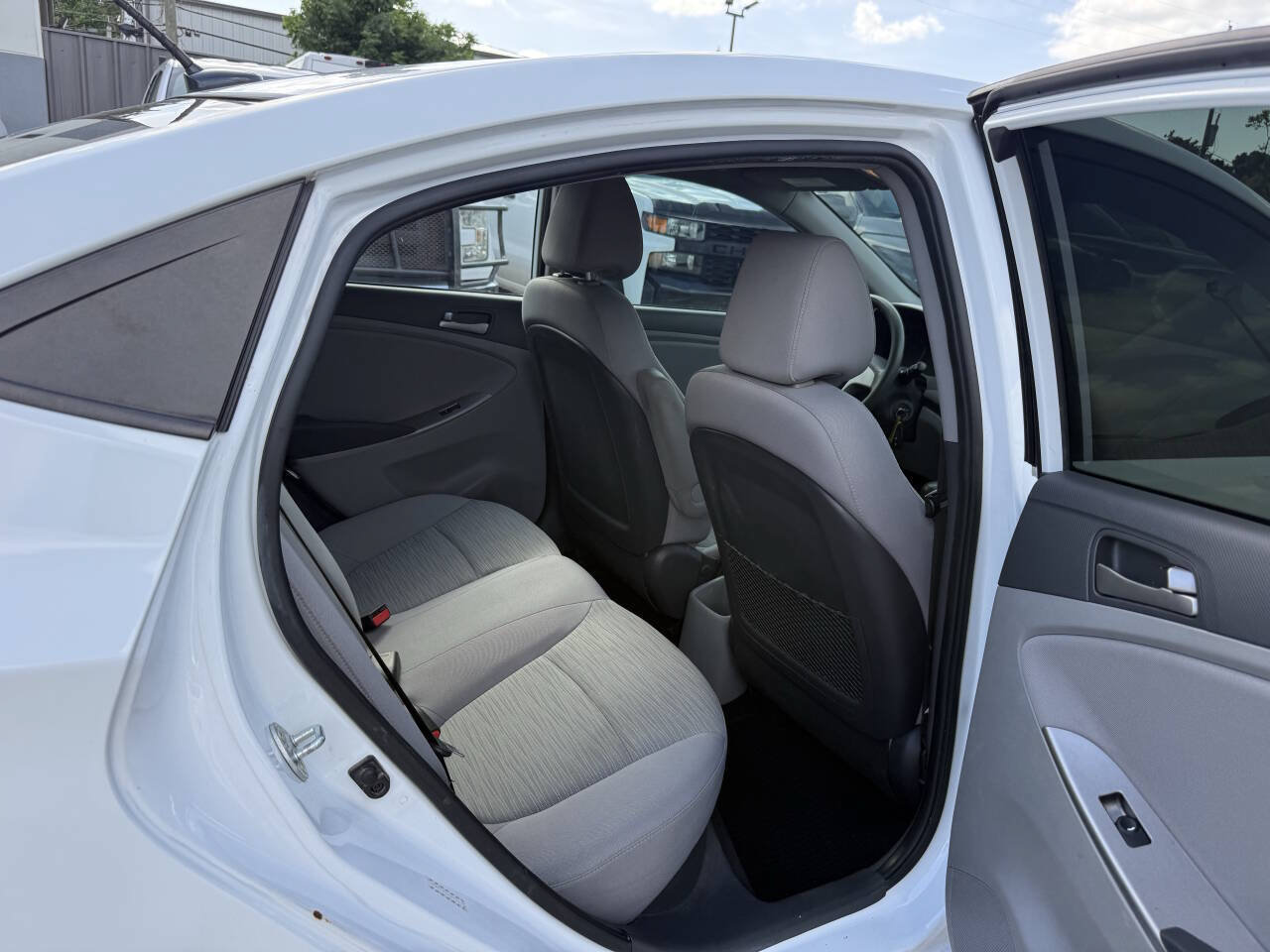 Used 2017 Hyundai Accent SE FWD image 15