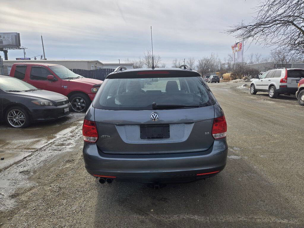 Used 2009 Volkswagen Jetta S image 3