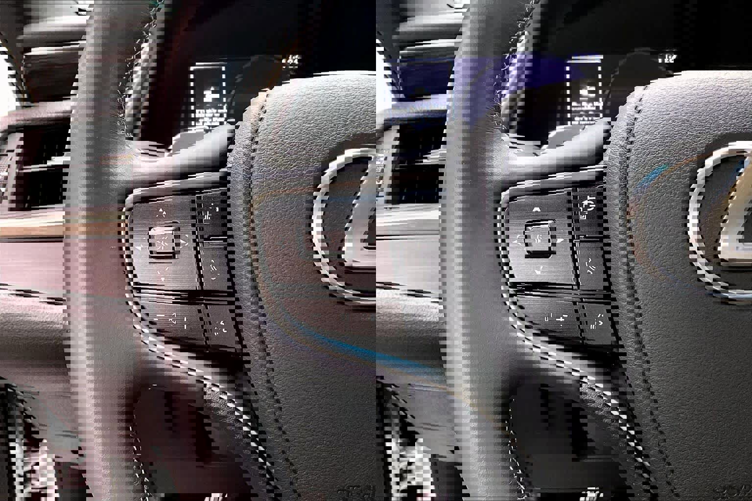 Used 2021 Lexus ES 300h w/ Premium Package image 23