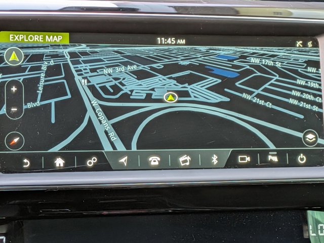 Used 2020 Jaguar F-PACE Premium image 12