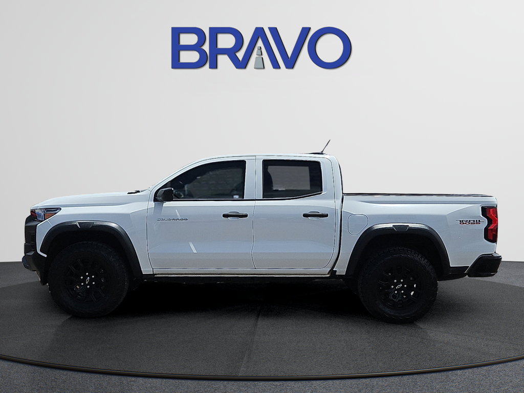 Used 2024 Chevrolet Colorado Trail Boss w/ Advanced Trailering Package AWD/4WD image 2