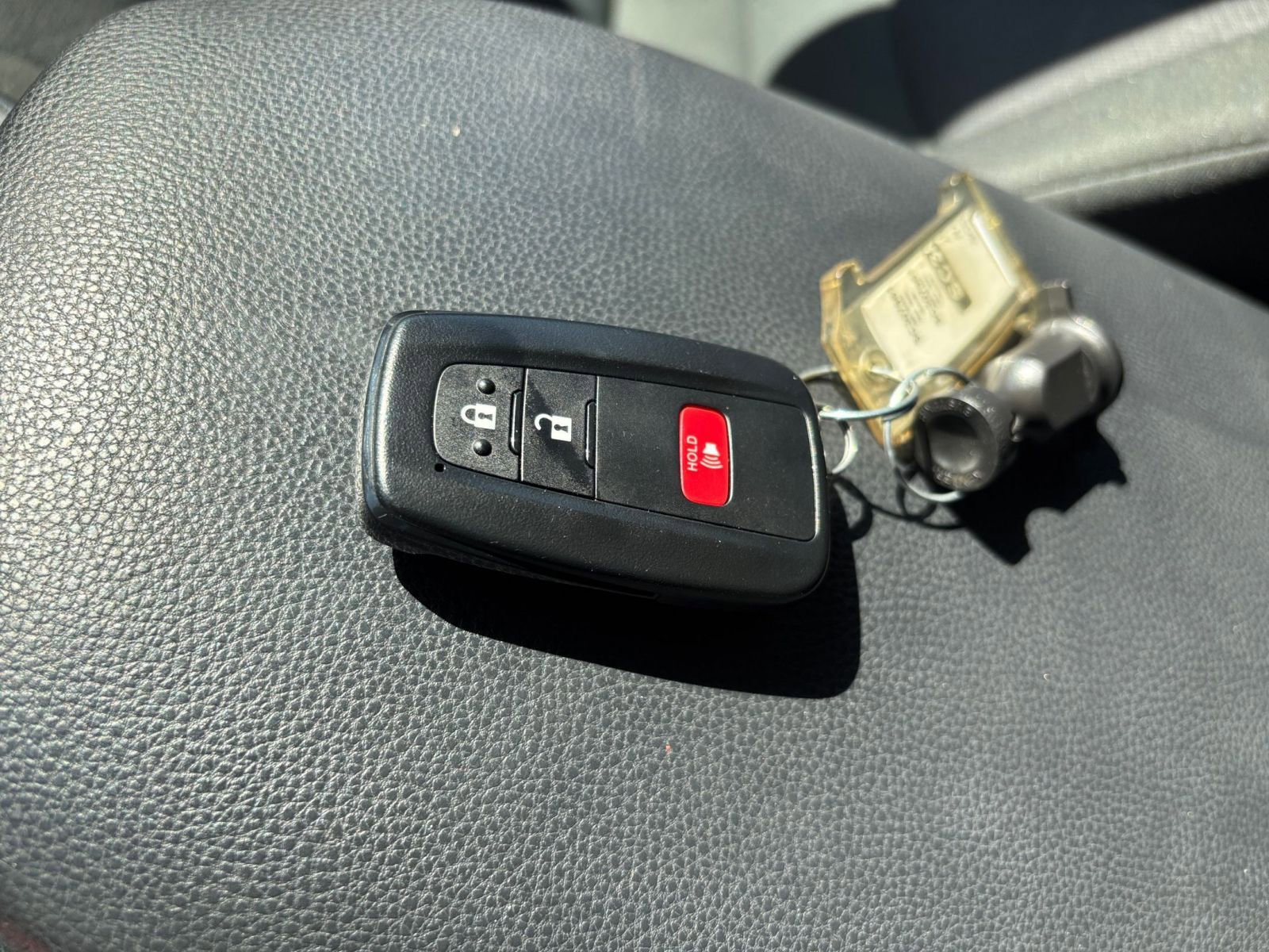 Used 2025 Toyota RAV4 XLE w/ Weather Package FWD image 22