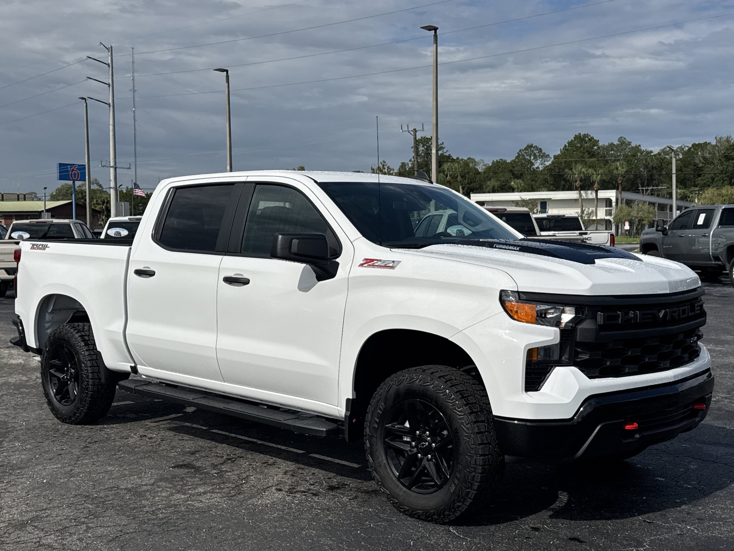 New 2026 Chevrolet Silverado 1500 Custom Trail Boss AWD/4WD image 3