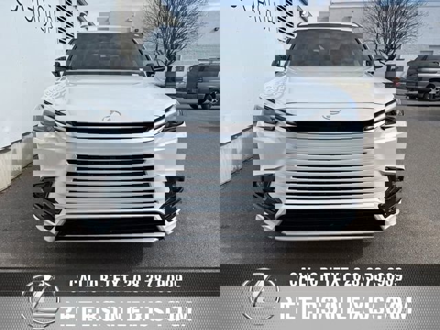 New 2026 Lexus TX 500h AWD image 9