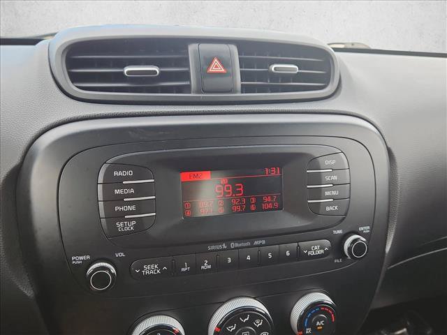 Used 2015 Kia Soul + FWD image 13