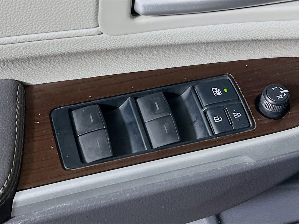Certified 2022 Toyota Sienna XLE image 17