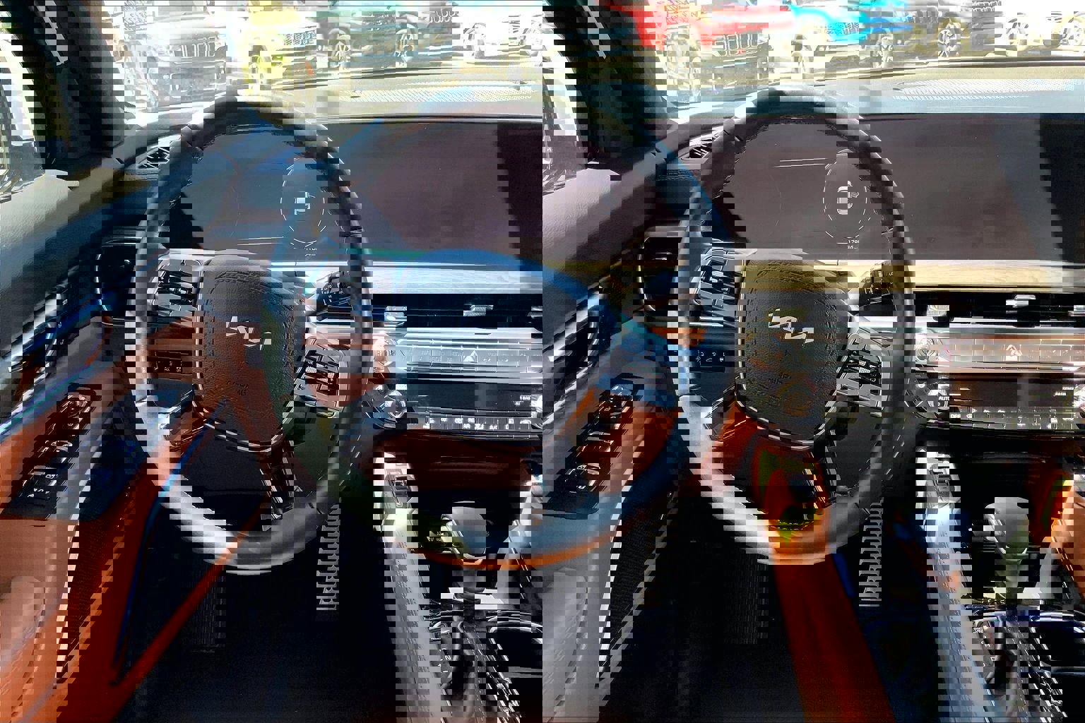 Used 2025 Kia Telluride SX Prestige X-Pro AWD/4WD image 4