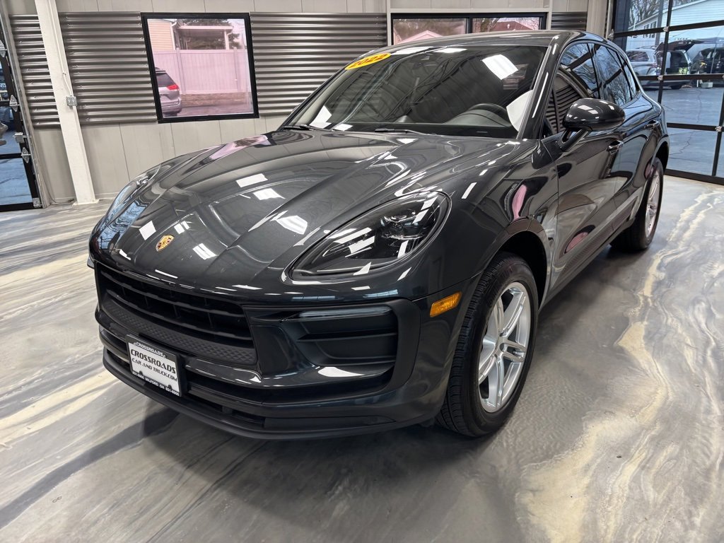 Used 2022 Porsche Macan image 4