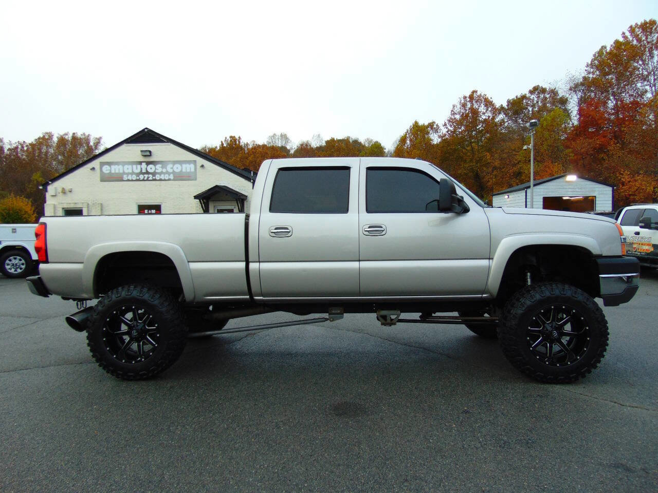 Used 2004 Chevrolet Silverado 2500 LT w/ Heavy-Duty Power Package image 34