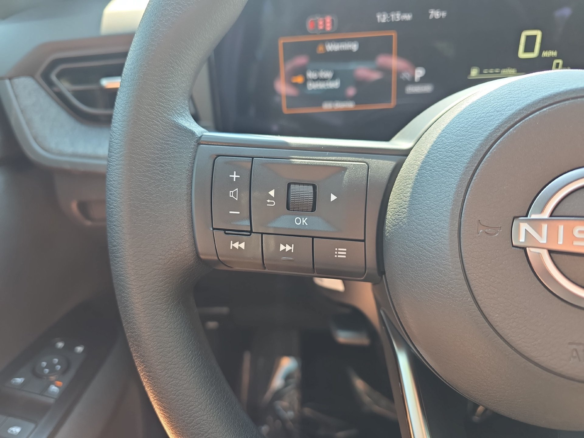New 2027 Nissan Kicks S FWD image 16