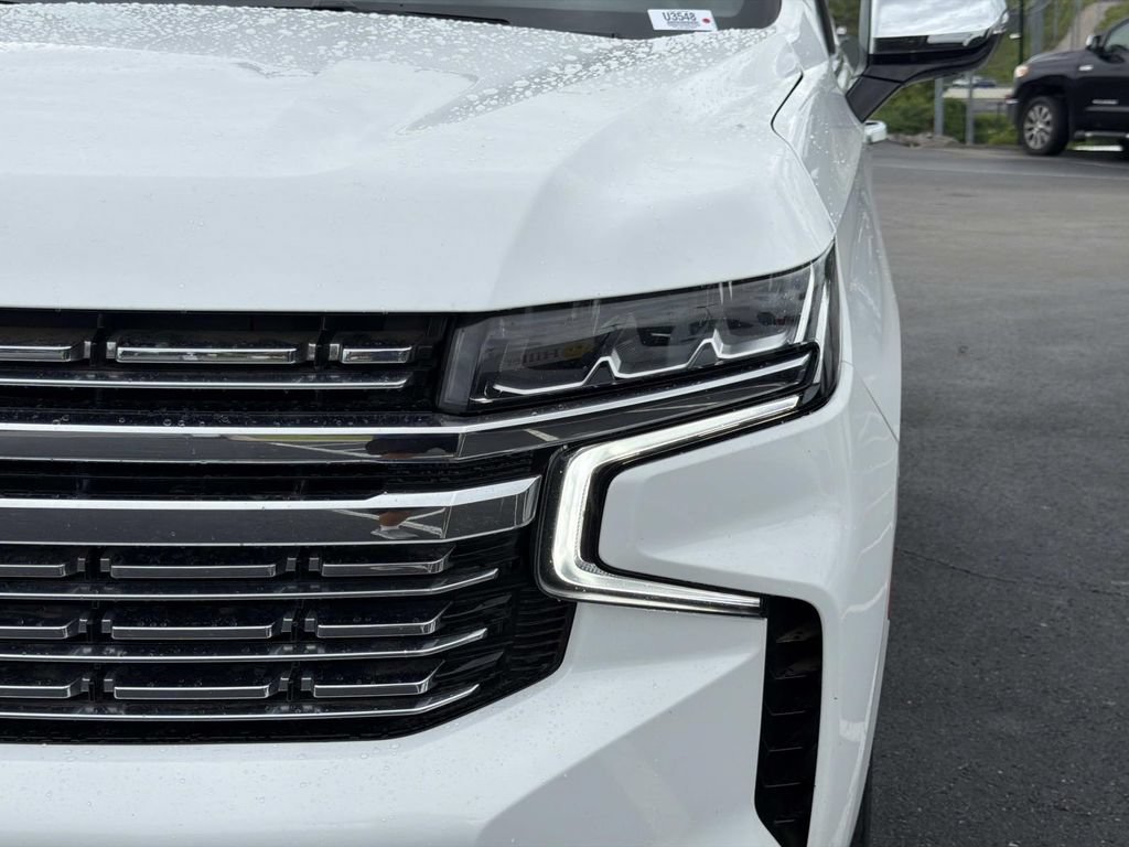 Used 2024 Chevrolet Suburban Premier AWD/4WD image 9