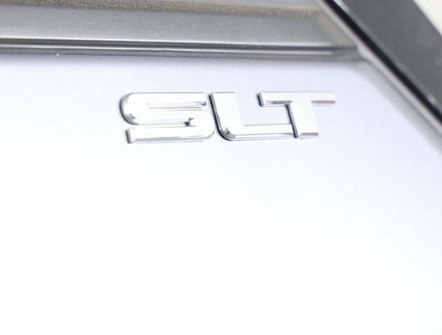 Used 2020 GMC Terrain SLT w/ Preferred Package image 2