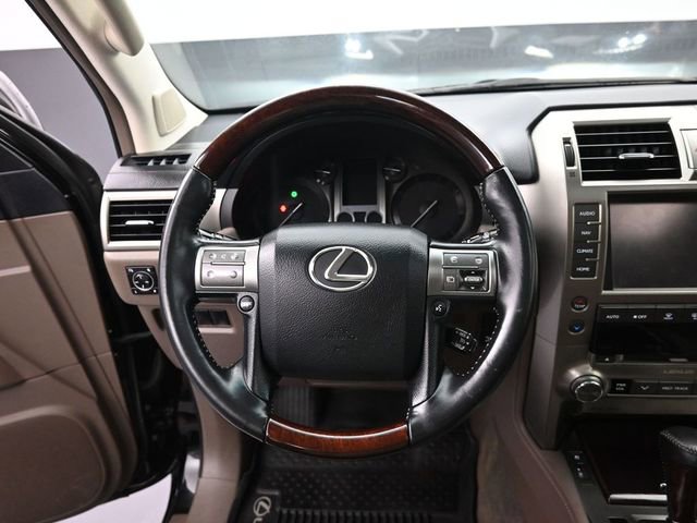 Used 2014 Lexus GX 460 w/ Premium Package image 25