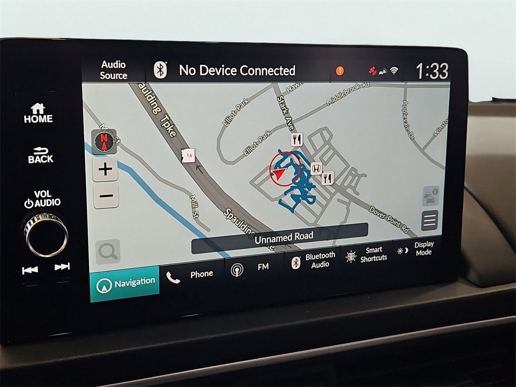 New 2025 Honda Pilot Touring image 8