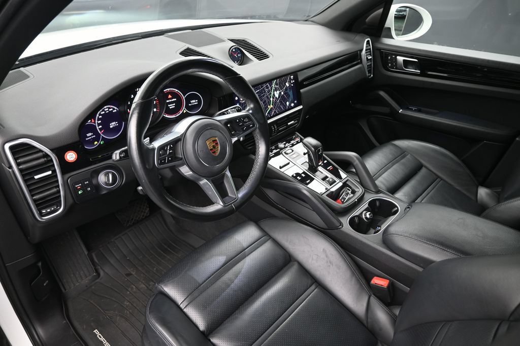 Used 2022 Porsche Cayenne AWD/4WD image 26