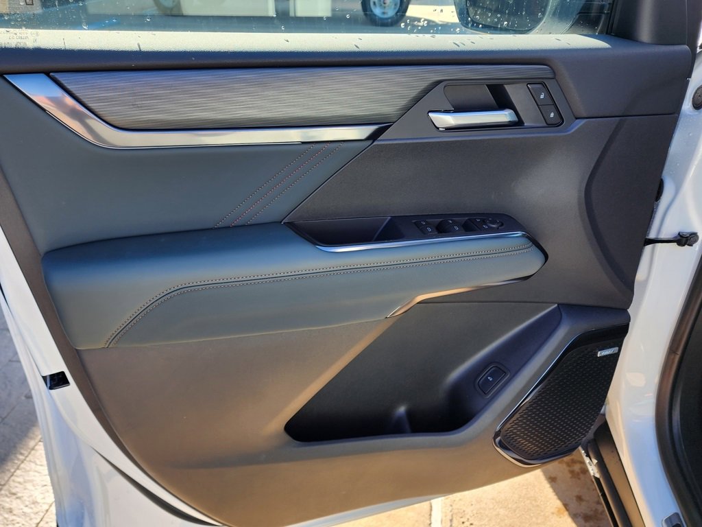 New 2026 GMC Acadia AT4 image 13