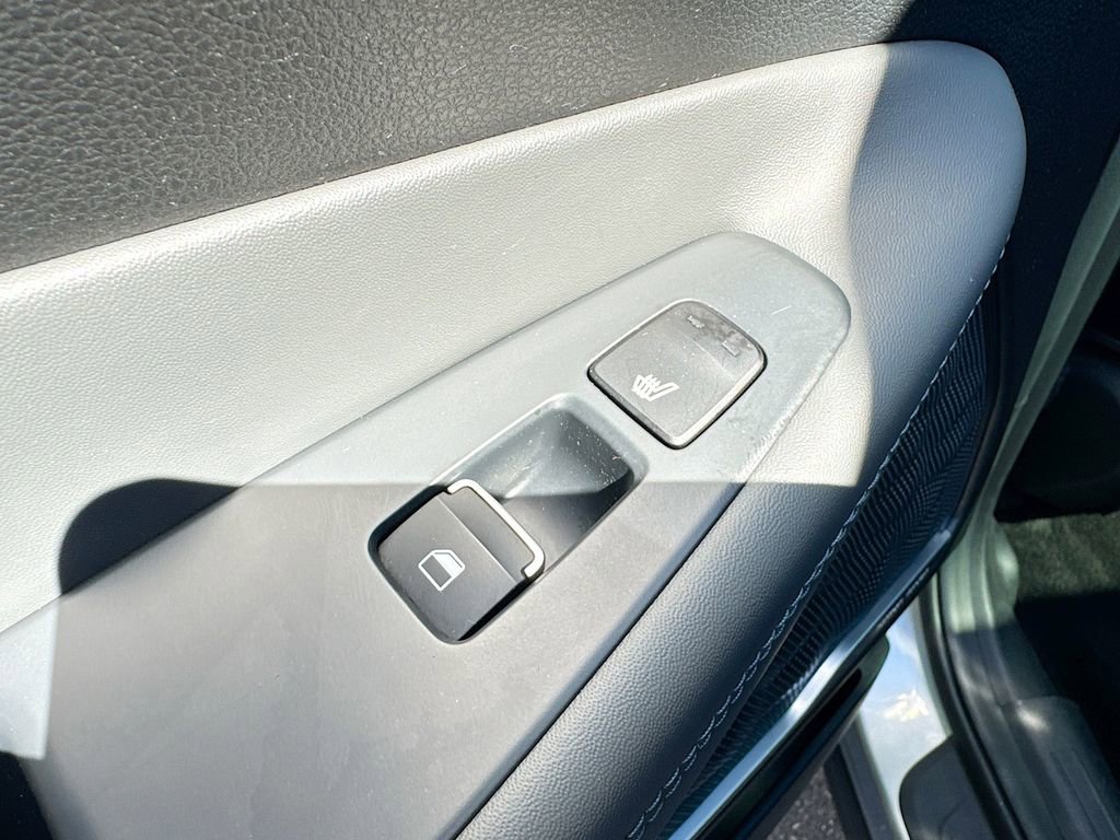 Used 2022 Hyundai Santa Fe Limited AWD/4WD image 37