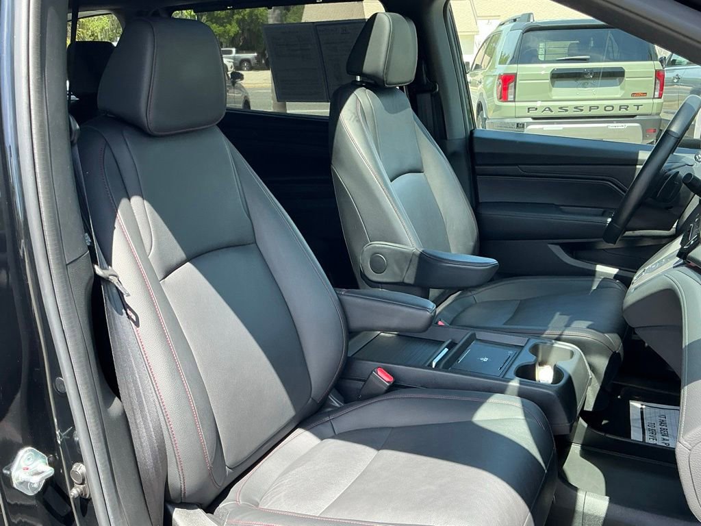 Certified 2025 Honda Odyssey Sport-L image 11