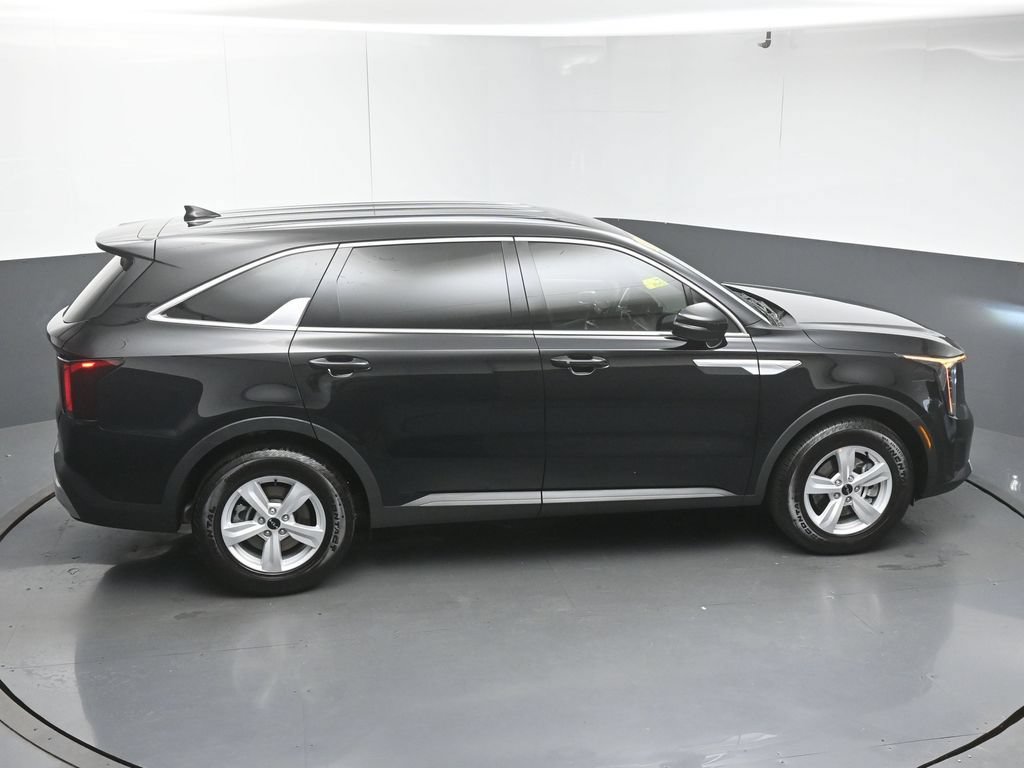 Used 2026 Kia Sorento LX FWD image 46