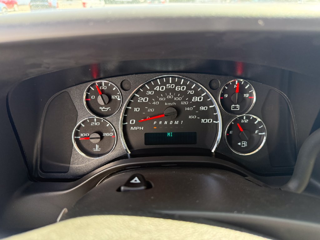 New 2025 Chevrolet Express 2500 w/ Driver Convenience Package RWD image 6