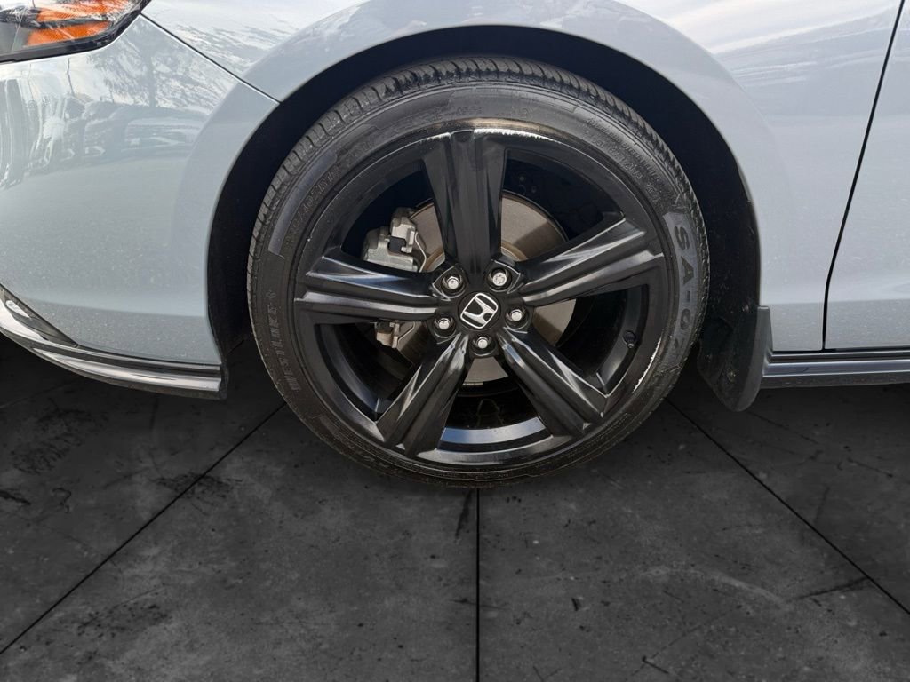 Used 2023 Honda Accord Sport image 9