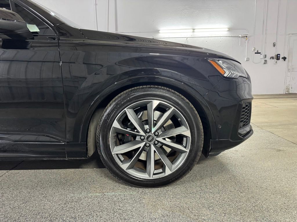 Used 2023 Audi SQ7 Prestige image 6