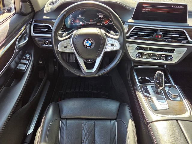 Used 2022 BMW 740i xDrive w/ Premium Package image 14