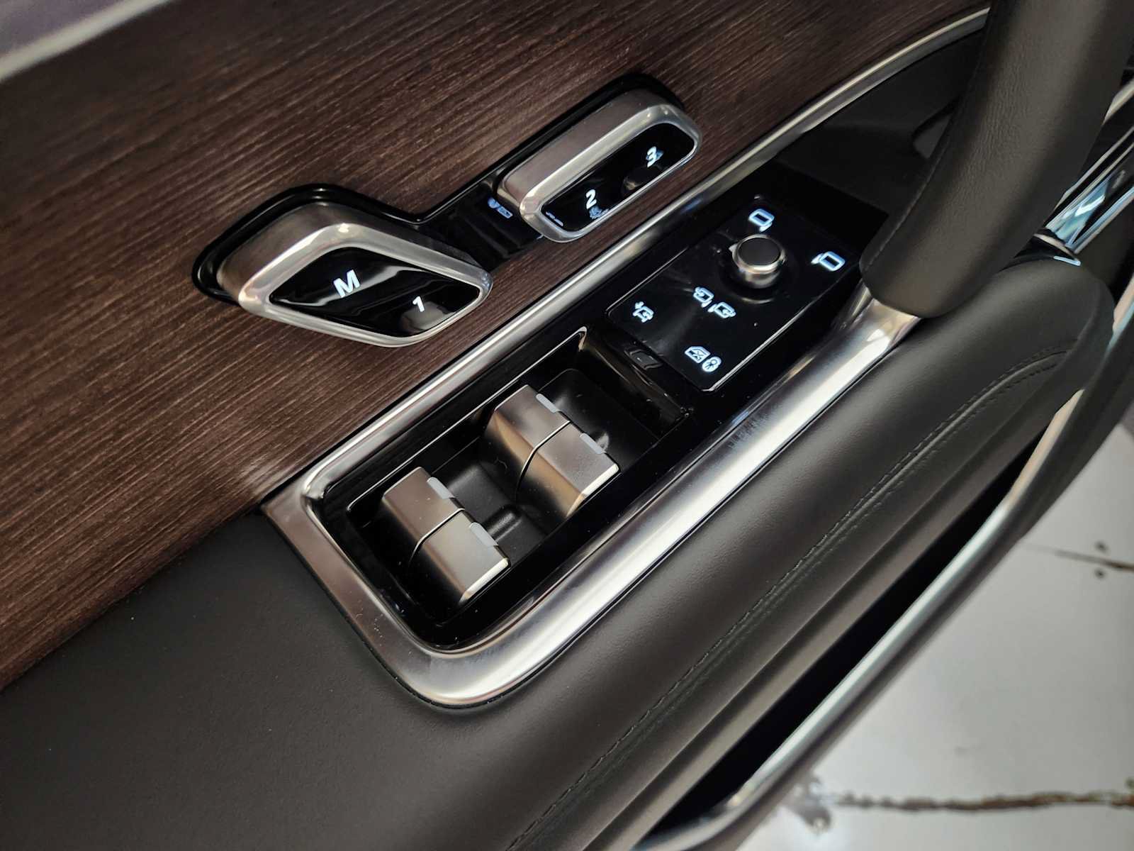 New 2026 Land Rover Range Rover SE AWD/4WD image 21