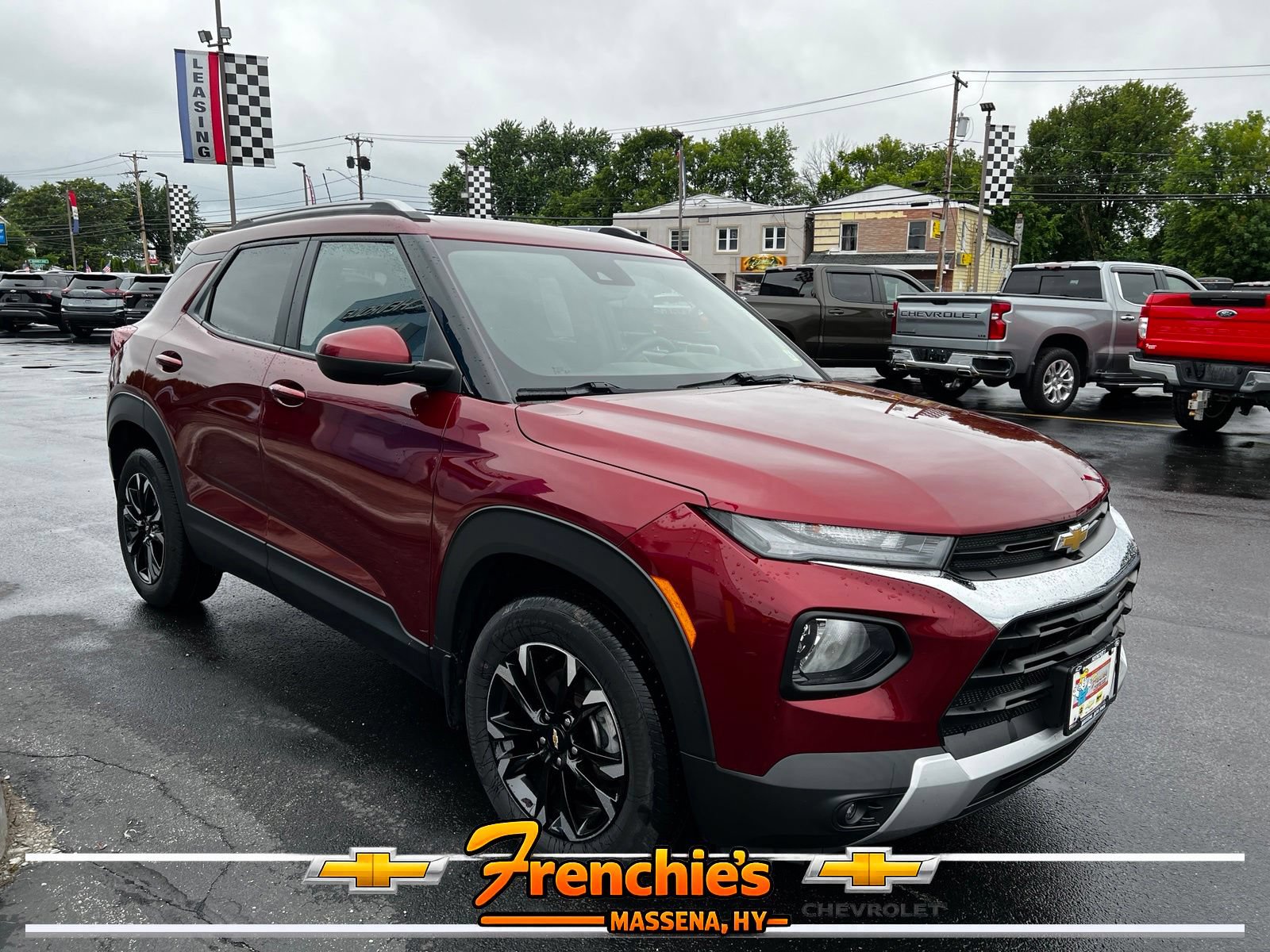 Used 2022 Chevrolet TrailBlazer LT AWD/4WD image 3