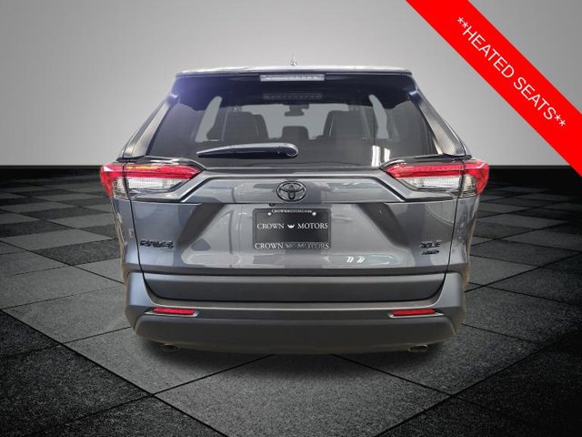 Used 2023 Toyota RAV4 XLE Premium AWD/4WD image 5