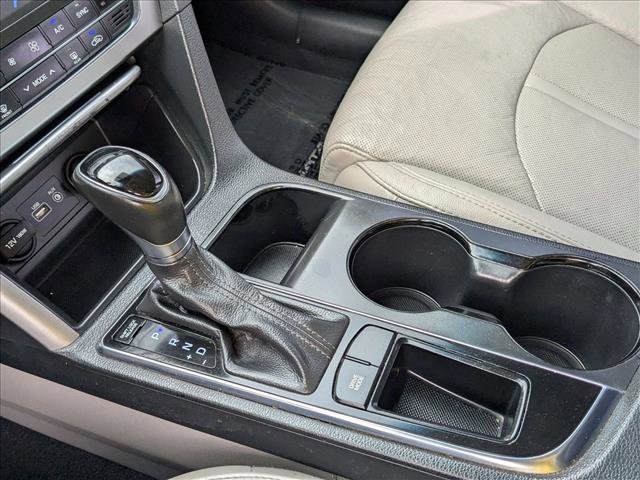 Used 2015 Hyundai Sonata Limited w/ Option Group 05 image 12